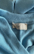 Load image into Gallery viewer, Vintage Scottish Lyle &amp; Scott cardy
